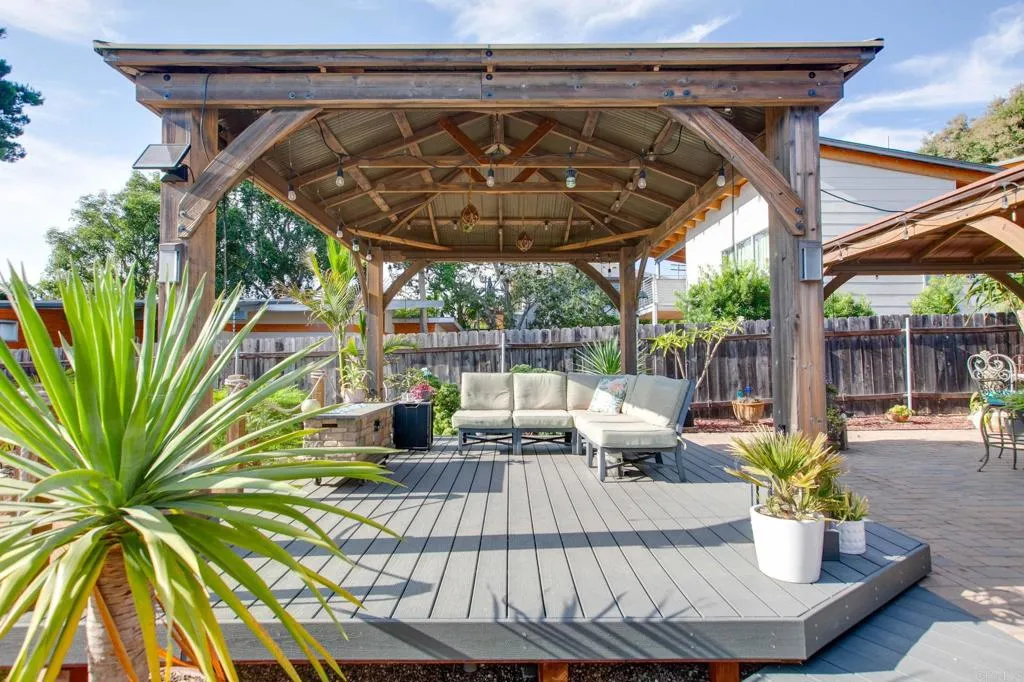 https://cdn.realtyfeed.com/cdn/127/306524865/fc0e31d3e2350ee103abe851338b425a.webp