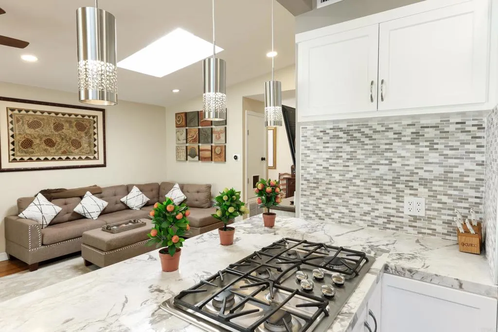 https://cdn.realtyfeed.com/cdn/127/306524866/a315846614323044d469008fbe12fde2.webp