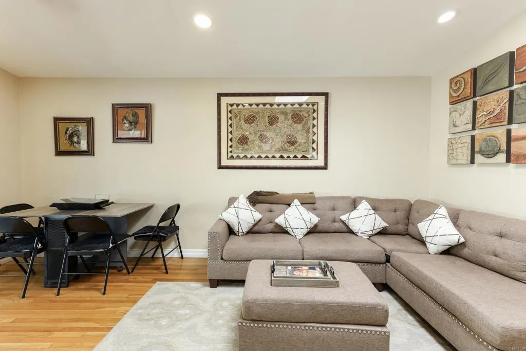 https://cdn.realtyfeed.com/cdn/127/306524866/aa98d07f33985c497613437046e81a9a.webp