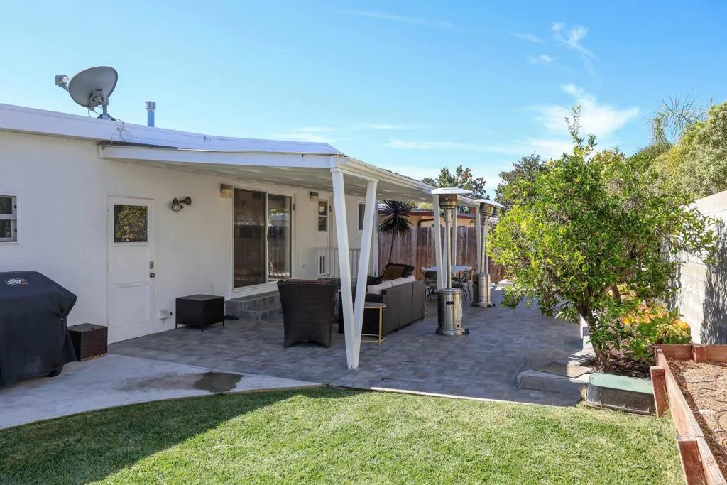 https://cdn.realtyfeed.com/cdn/127/306524866/c8903a92416adac88a91cad770512681.webp