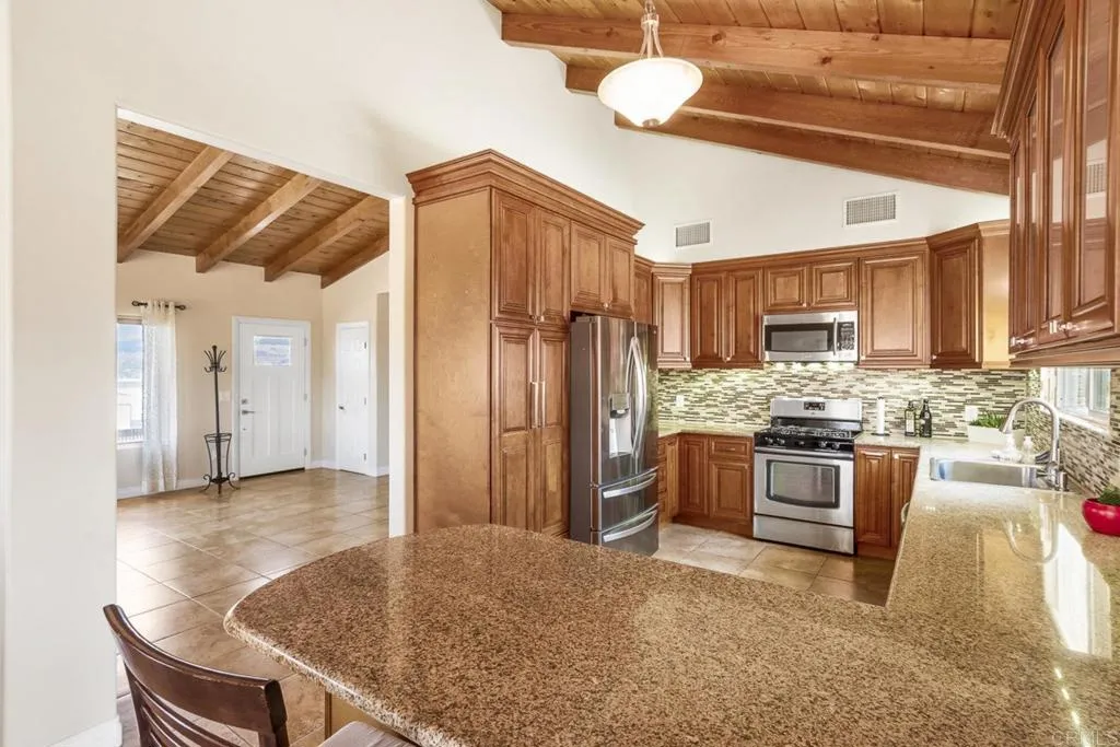 https://cdn.realtyfeed.com/cdn/127/306524890/0f1fb9ebeeb3030ab67bdab23d6898b2.webp