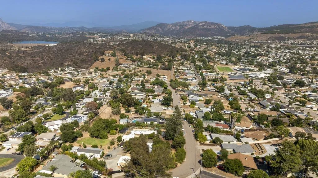 https://cdn.realtyfeed.com/cdn/127/306524890/19b6e5b9fb99f7b87f2051b0a6ae2053.webp