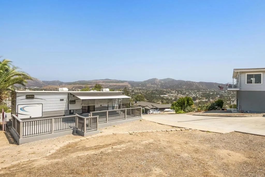 https://cdn.realtyfeed.com/cdn/127/306524890/26bc55f8d80f0adb272acb70a6d72cd4.webp