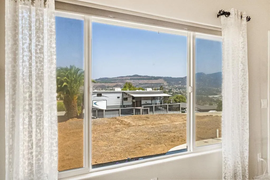 https://cdn.realtyfeed.com/cdn/127/306524890/2facd0b92d28f96d7af1f822d9c7909e.webp