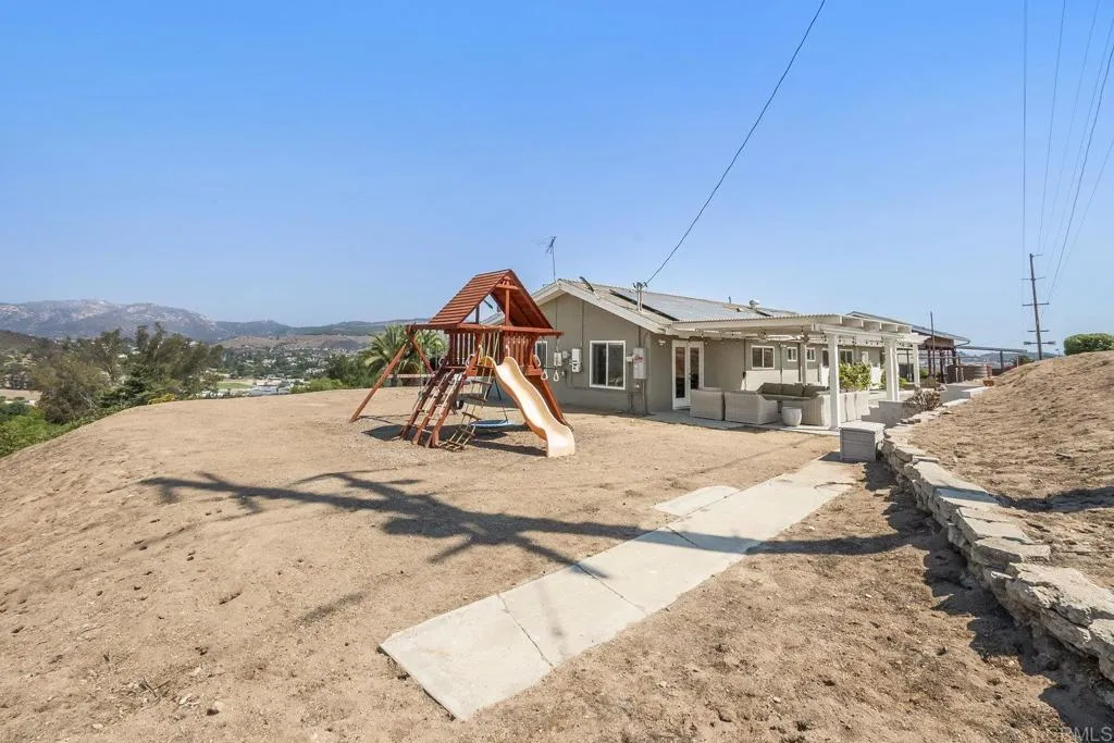 https://cdn.realtyfeed.com/cdn/127/306524890/482fa88b0166312cb1d765ff3418d697.webp