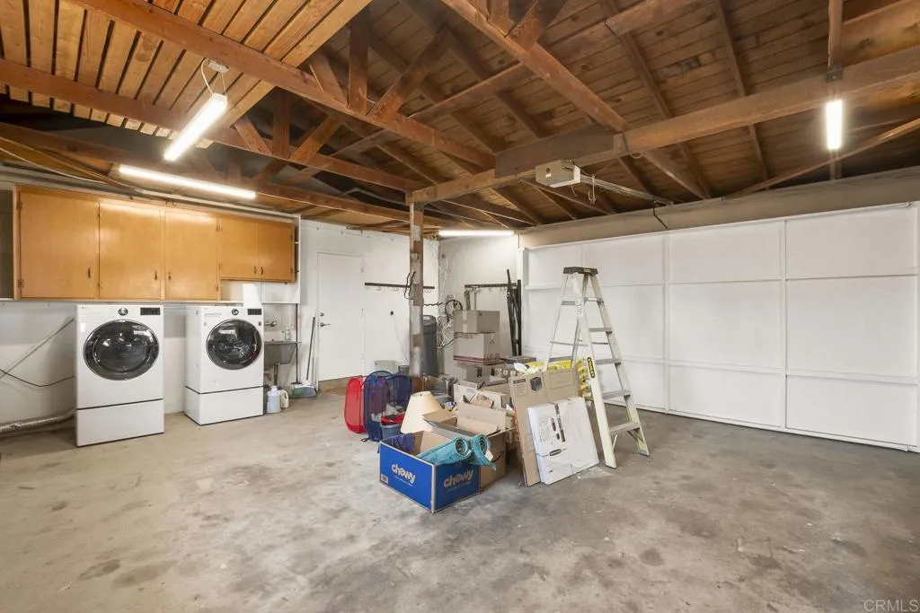 https://cdn.realtyfeed.com/cdn/127/306524890/8d10676bf0db4de4f91ba06073731162.webp