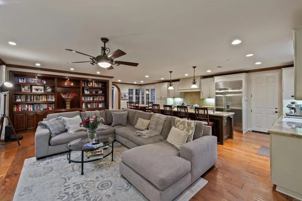 https://cdn.realtyfeed.com/cdn/127/306524892/2ce36887e5c75a295611e6c359d1f6fa.webp