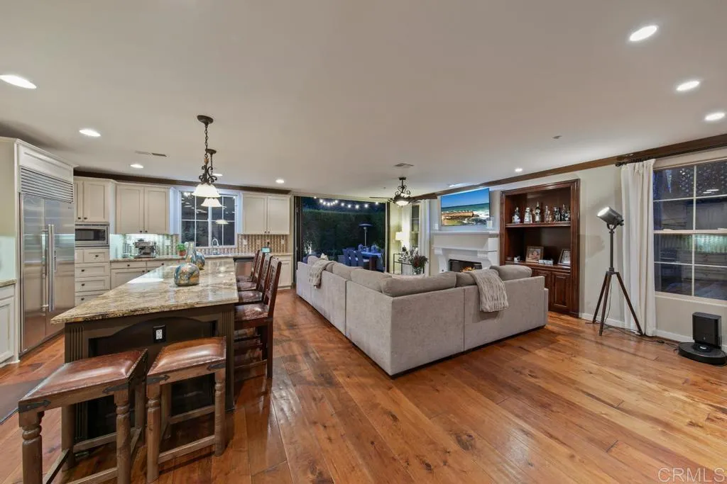 https://cdn.realtyfeed.com/cdn/127/306524892/3da1babc7ac38369461aa5fd55e85e47.webp