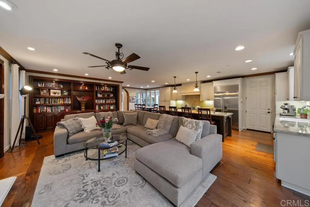 https://cdn.realtyfeed.com/cdn/127/306524892/7ca6e4da9bdbae4b34b9338defc341ee.webp
