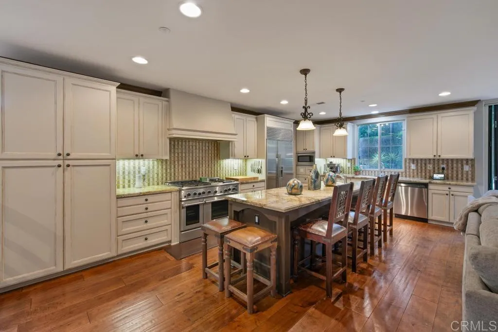 https://cdn.realtyfeed.com/cdn/127/306524892/91bf50e7bda7cd09372a4c45f23e8ea9.webp