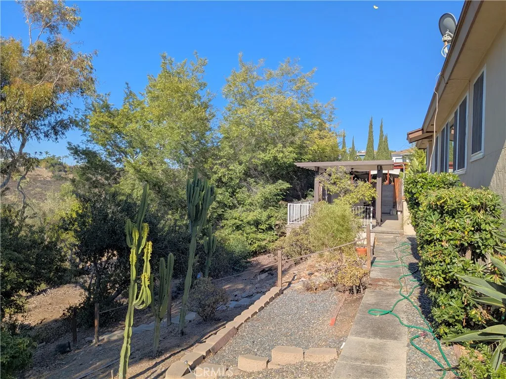 https://cdn.realtyfeed.com/cdn/127/306524983/ec26afab60e39ef90698a12c618b3ac0.webp