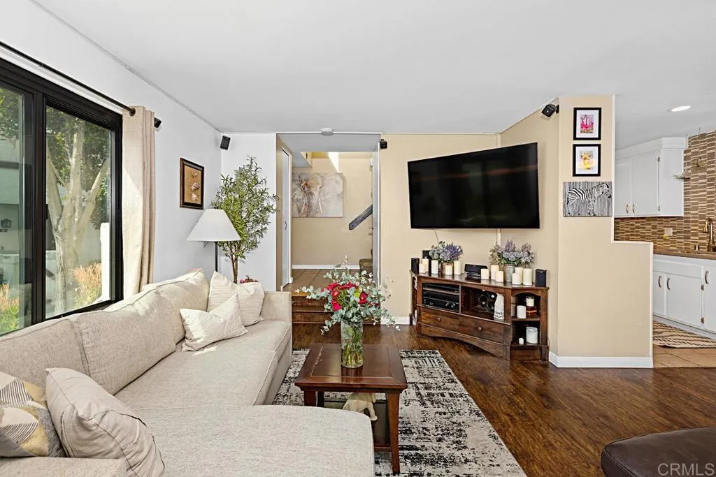 https://cdn.realtyfeed.com/cdn/127/306524994/2faf3252c27fc6cb4b8b5df2f00d8048.webp