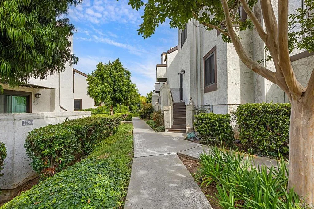 https://cdn.realtyfeed.com/cdn/127/306524994/3fe0d298fe52fbcde5f6e0d2d05505a7.webp