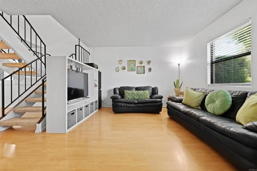 https://cdn.realtyfeed.com/cdn/127/306525014/8df1a4152365e5b730413eea67b52233.webp