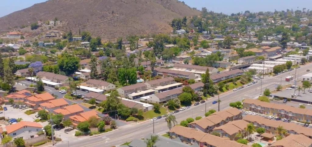 https://cdn.realtyfeed.com/cdn/127/306525014/ddc66de742d53e7ed04b62138e28ca11.webp