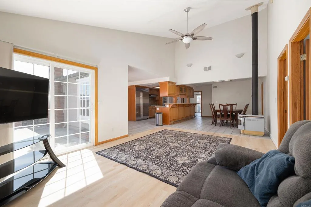 https://cdn.realtyfeed.com/cdn/127/306525022/2a9da774cb8b6dac970144e521a88e6f.webp