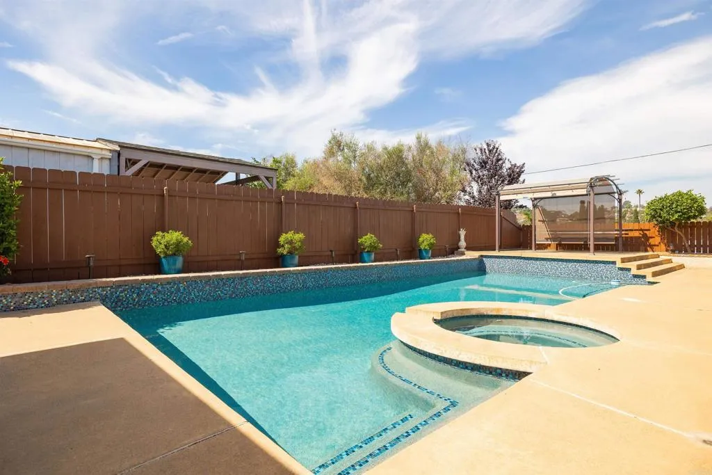 https://cdn.realtyfeed.com/cdn/127/306525022/d36f81620881d61f8612b79a8a073ee9.webp