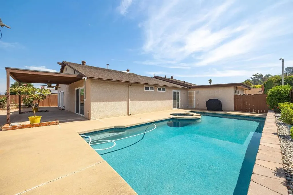 https://cdn.realtyfeed.com/cdn/127/306525022/e43537bf81a9aec0fa4b743a50bb1c49.webp