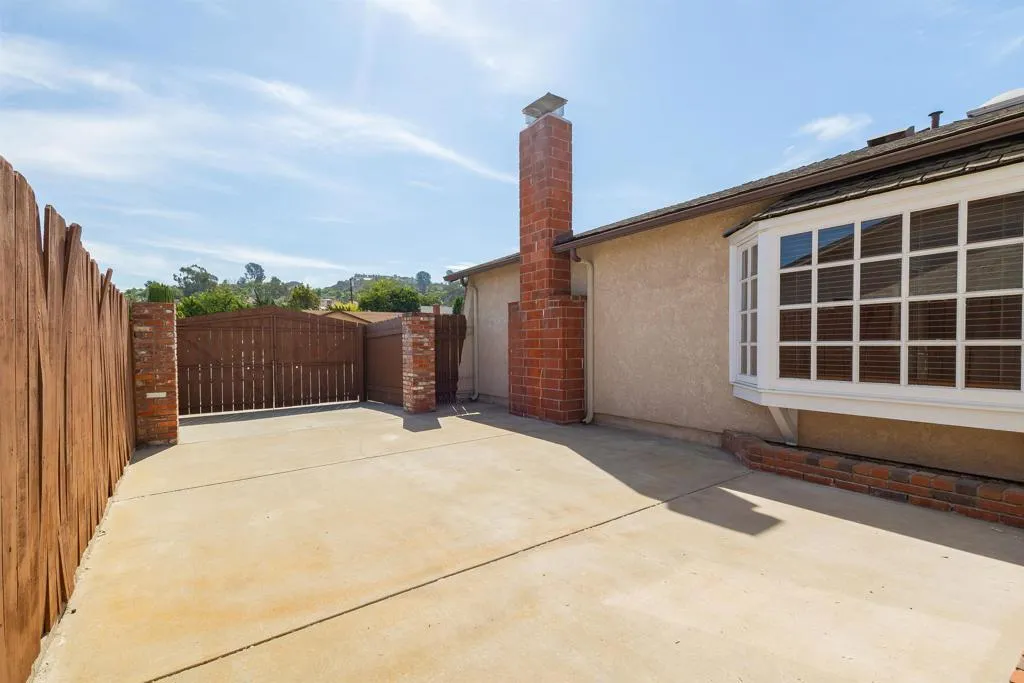 https://cdn.realtyfeed.com/cdn/127/306525022/f74d286ed32610b0b9fa9f9bce895f77.webp