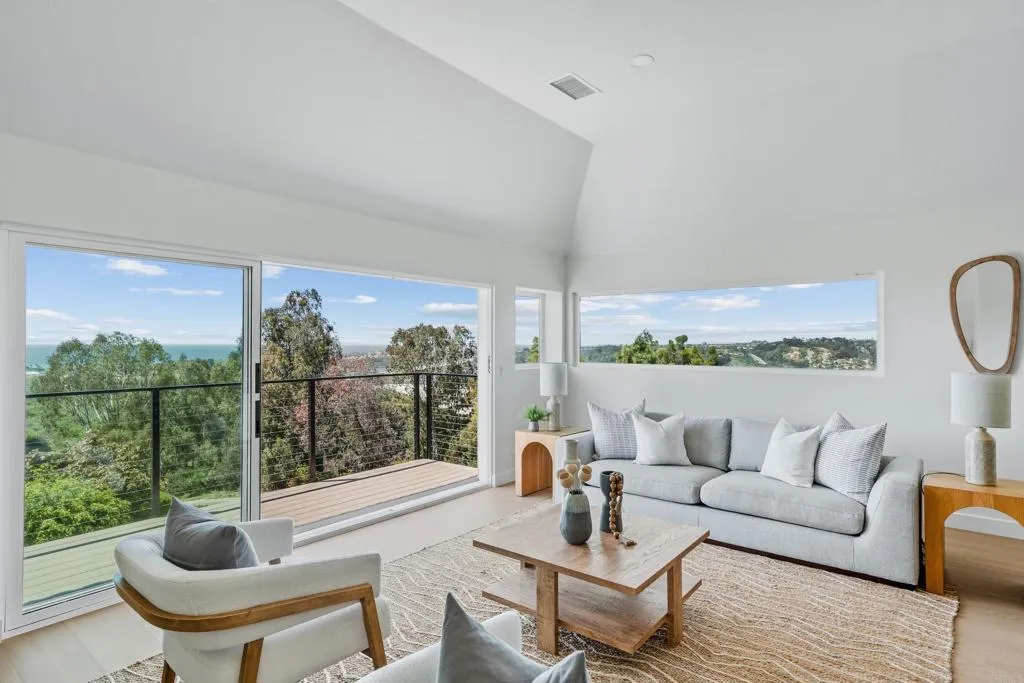 https://cdn.realtyfeed.com/cdn/127/306525033/73886e539b1eda82a811998601134a03.webp
