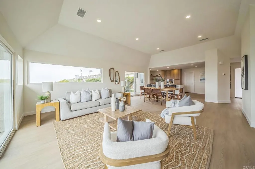 https://cdn.realtyfeed.com/cdn/127/306525033/929b63c9137c36255a18b3f5276771bd.webp