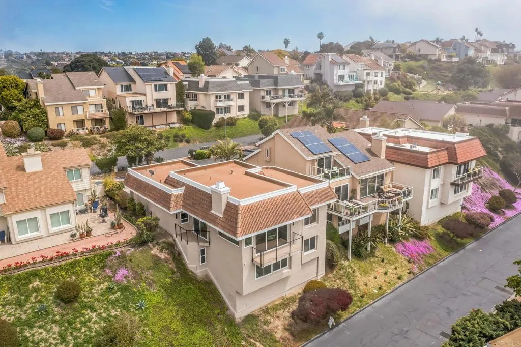 https://cdn.realtyfeed.com/cdn/127/306525033/e793b6aa66a5ca126c82cbf3f85fe7fd.webp