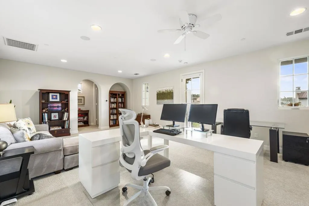 https://cdn.realtyfeed.com/cdn/127/306525060/16658356fdd49d3c749114cb5aabcea0.webp