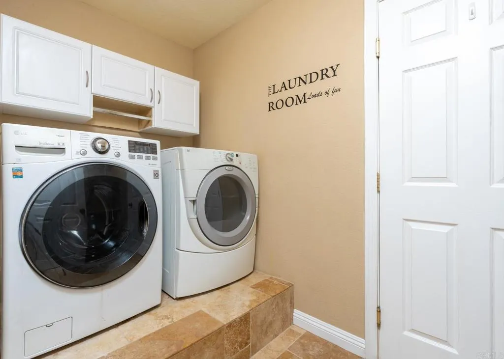 https://cdn.realtyfeed.com/cdn/127/306525061/6b10f8c1e476ebe63e228d5cb0da9be2.webp