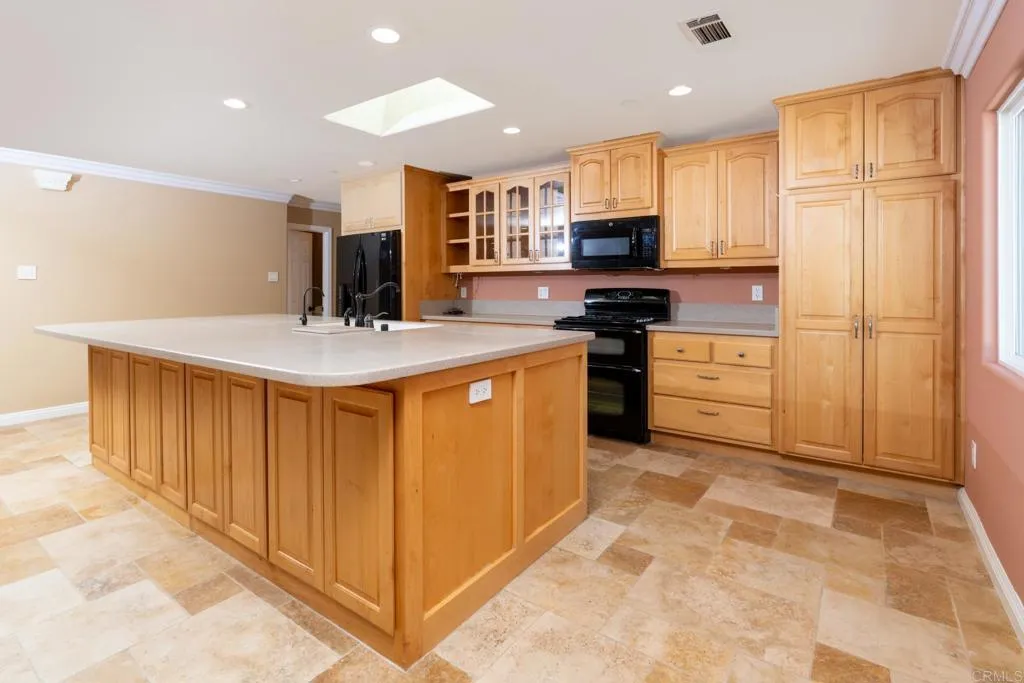 https://cdn.realtyfeed.com/cdn/127/306525061/8420cad4f3efac6de23595e86558486d.webp