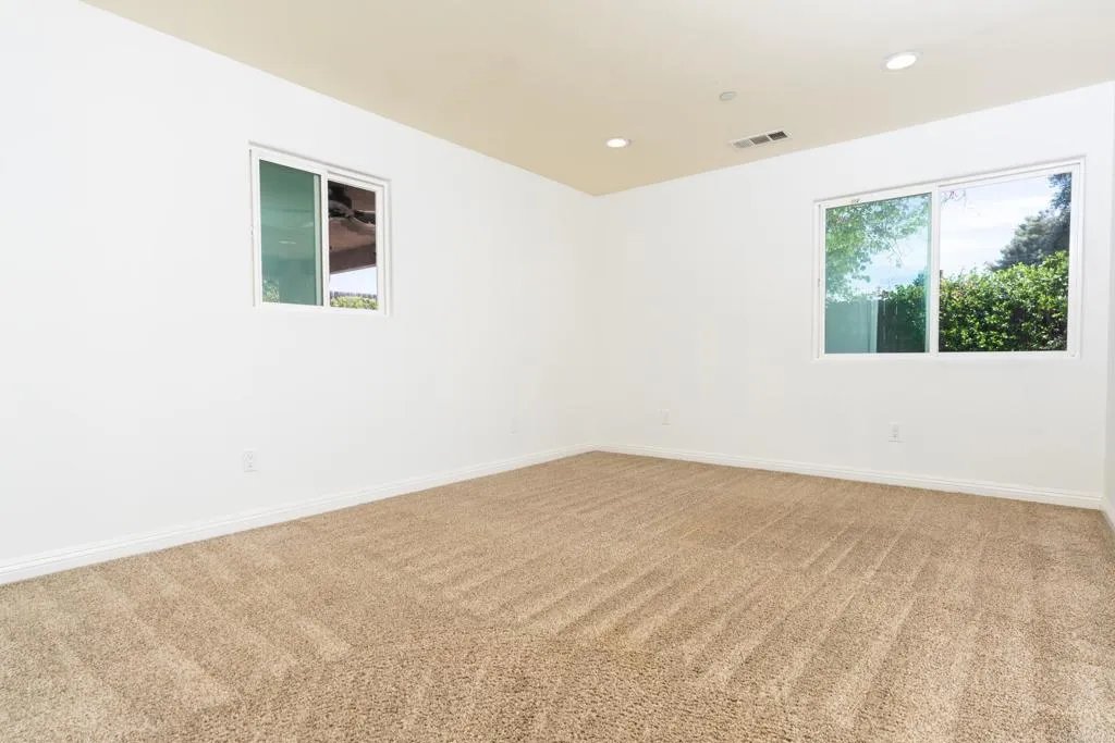 https://cdn.realtyfeed.com/cdn/127/306525061/8e2cb3aada46fef9e263fae1c3bcb53a.webp