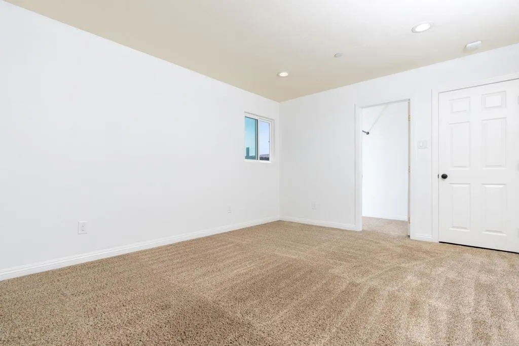 https://cdn.realtyfeed.com/cdn/127/306525061/a5cfc76c5eadb90163e3616817f790e2.webp