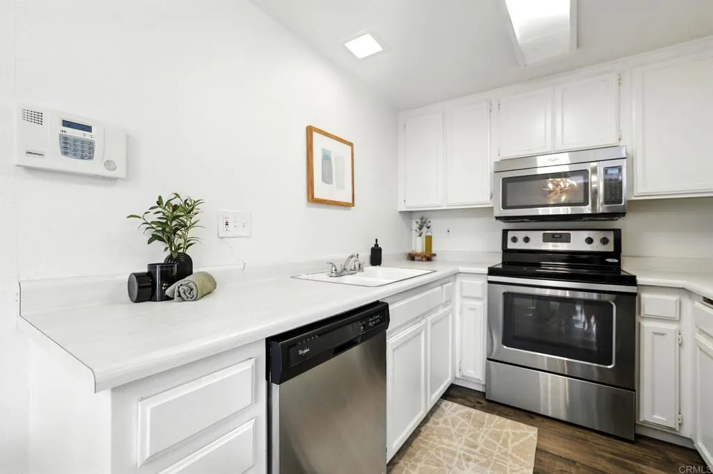https://cdn.realtyfeed.com/cdn/127/306525107/5d4279beafad7f366f186f2463857e61.webp