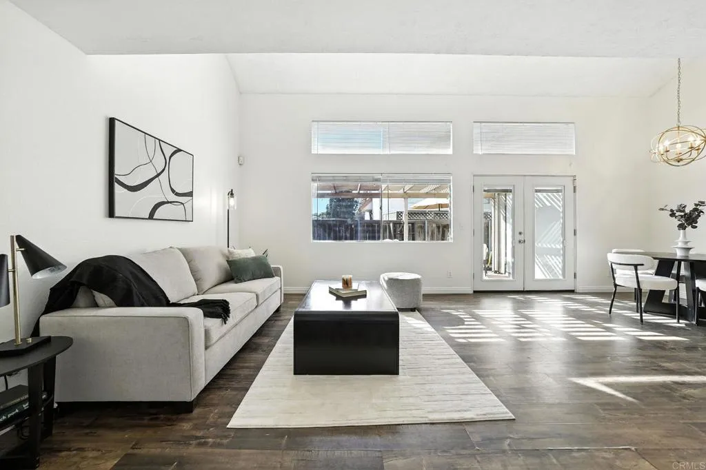 https://cdn.realtyfeed.com/cdn/127/306525107/90b0659b4d8db86bf668e43d60496cfd.webp