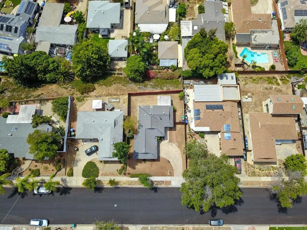 https://cdn.realtyfeed.com/cdn/127/306525157/1d6aadf6a37407083885747fd5e0bcf6.webp