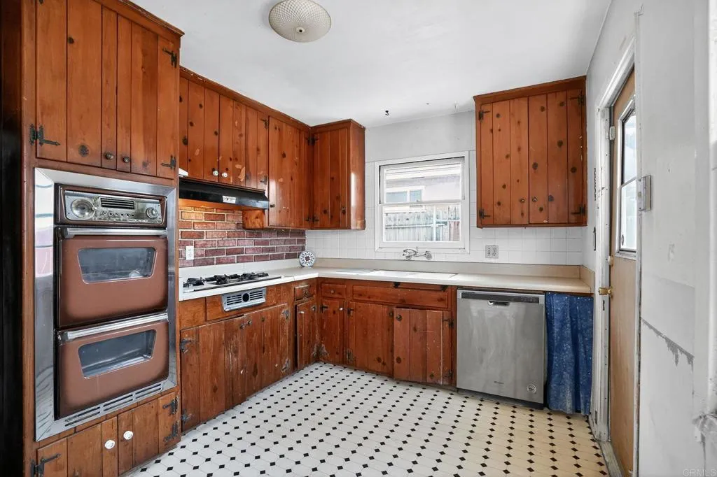https://cdn.realtyfeed.com/cdn/127/306525157/6fdc25adf9a11662a2a8be0ff531caeb.webp