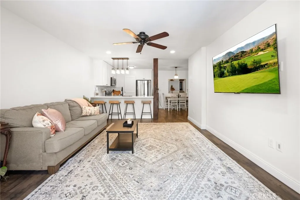 https://cdn.realtyfeed.com/cdn/127/306525170/2efbcfadb5107e42542af2ee3004e1a5.webp