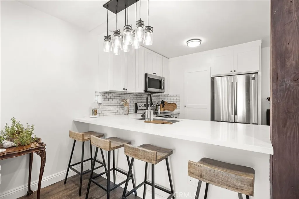https://cdn.realtyfeed.com/cdn/127/306525170/3e124bbd395597bb27980d19fc167348.webp