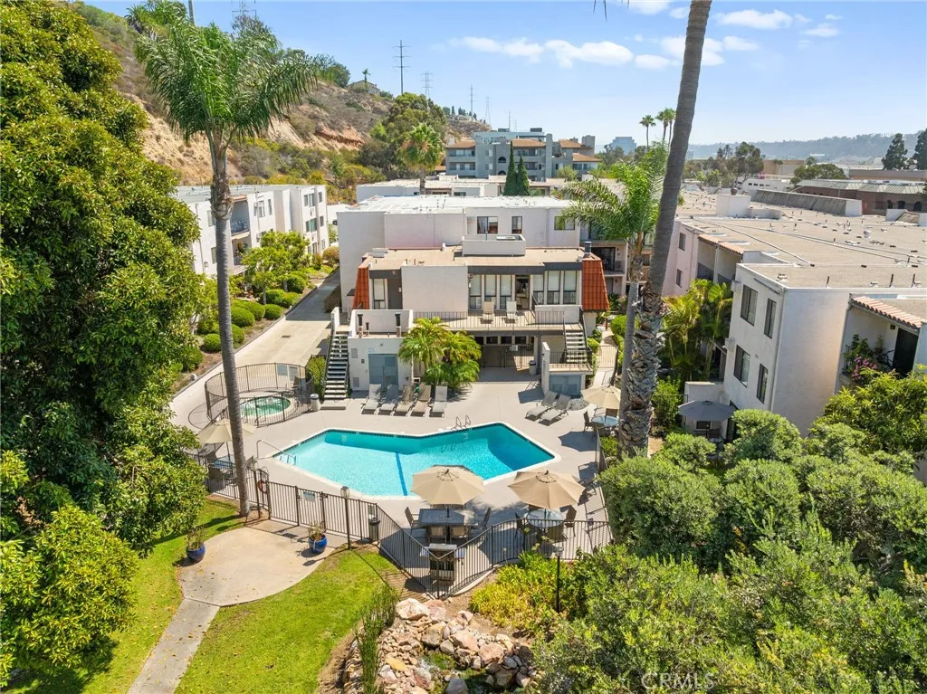 Photo #4: SW25189896 Listing 