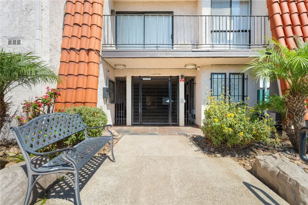https://cdn.realtyfeed.com/cdn/127/306525170/68f0135bc5211ce675fd4e474b2f79a8.webp