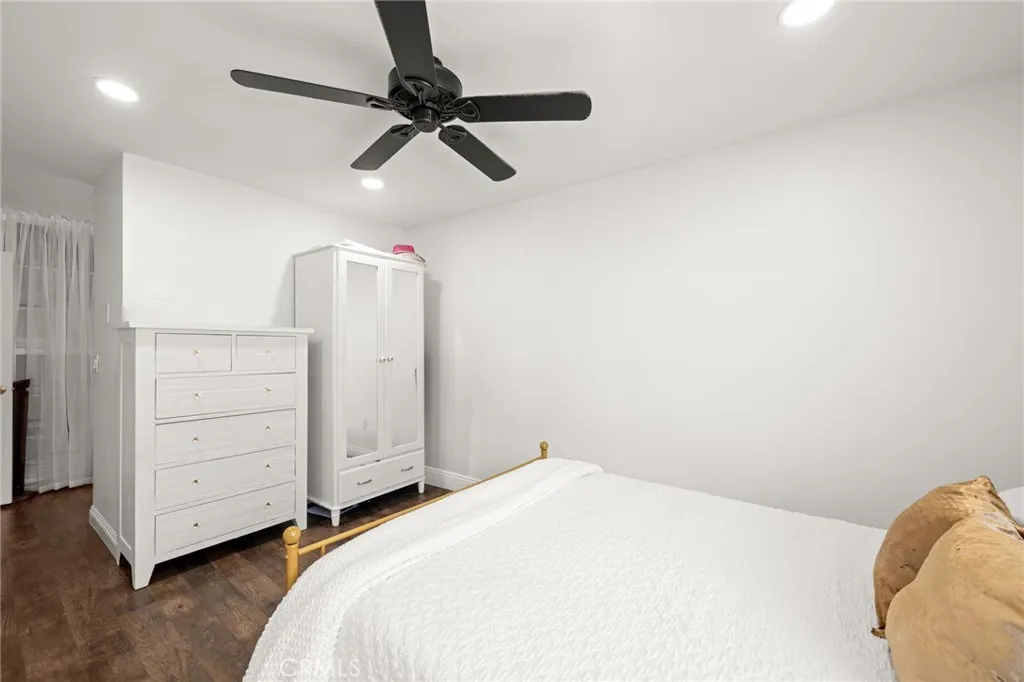 https://cdn.realtyfeed.com/cdn/127/306525170/8aee6fac7db3ff3cc23508493b59bdc8.webp