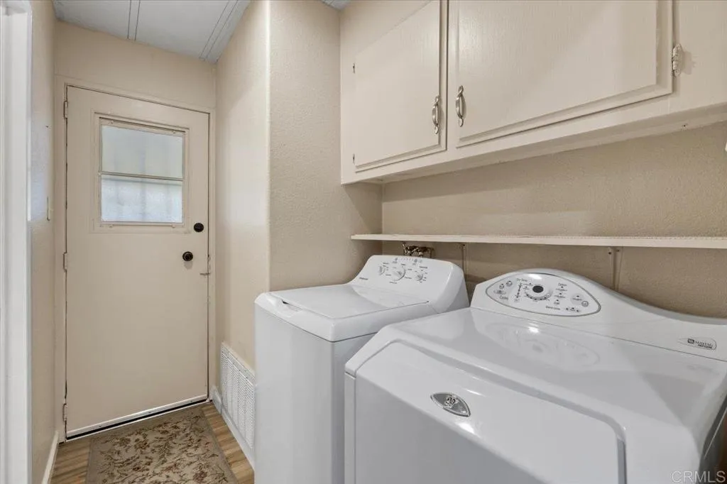 https://cdn.realtyfeed.com/cdn/127/306525220/90c40f50be0742afee07501fbbe61631.webp