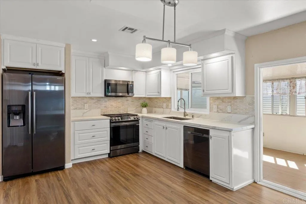 https://cdn.realtyfeed.com/cdn/127/306525220/a3eb36972ae67a22cfb1316df339066c.webp