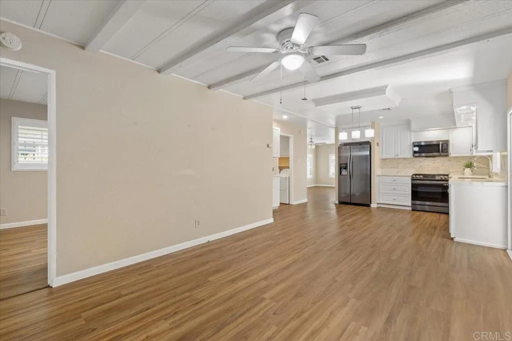 https://cdn.realtyfeed.com/cdn/127/306525220/b406462a5f6b3897ba2e35aff5fddadc.webp