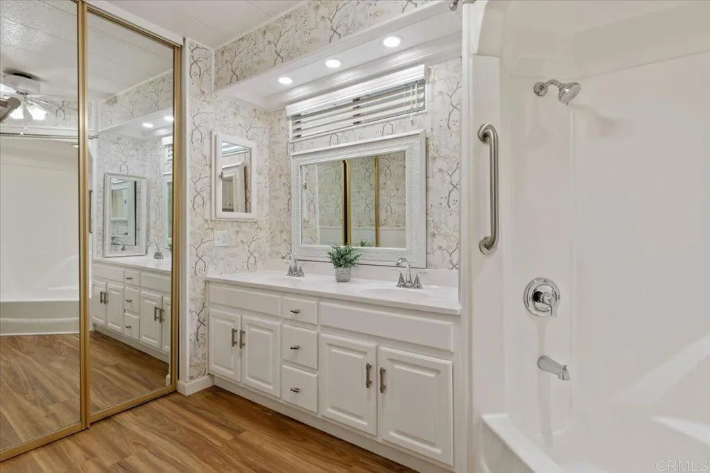 https://cdn.realtyfeed.com/cdn/127/306525220/e868531b6a8962fa07cfef374a044ecc.webp