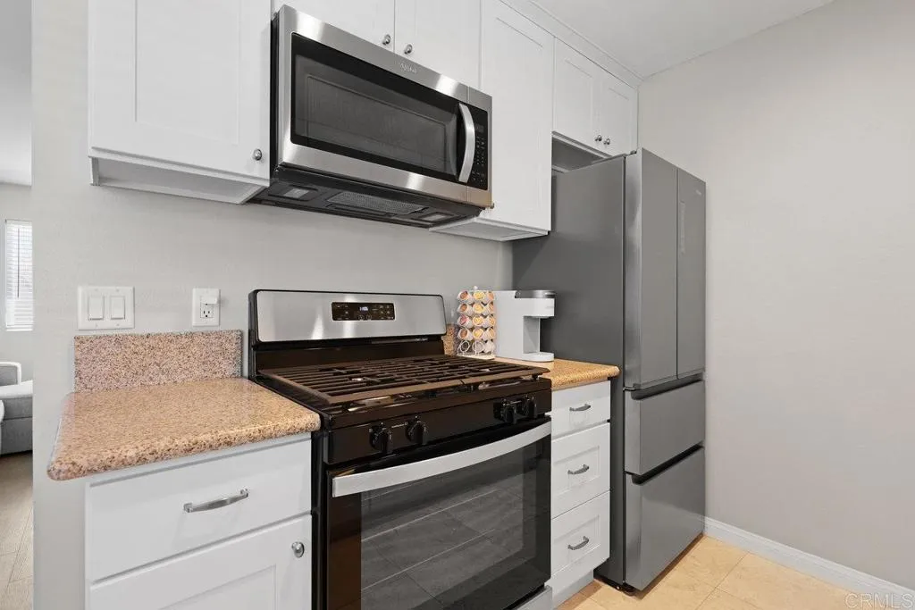 https://cdn.realtyfeed.com/cdn/127/306525246/13d22712f78940215b1a0b070df722a3.webp