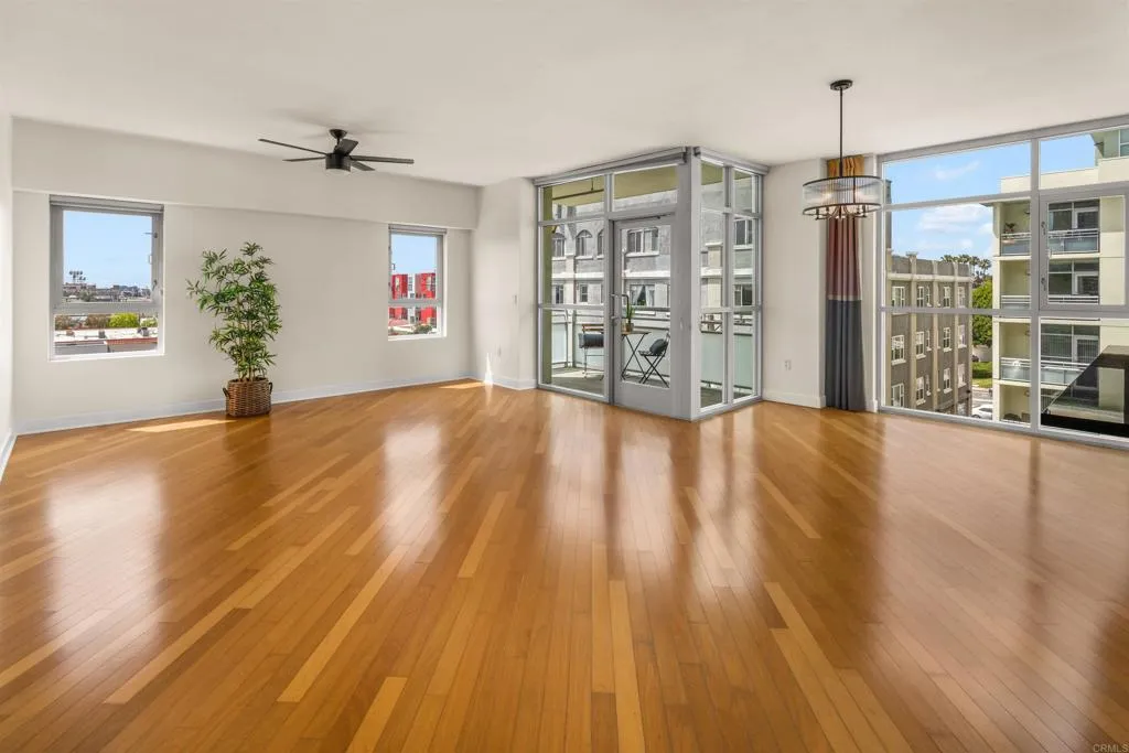 https://cdn.realtyfeed.com/cdn/127/306525254/05c496ad8180b74e0f4504b6ce6d8bdc.webp