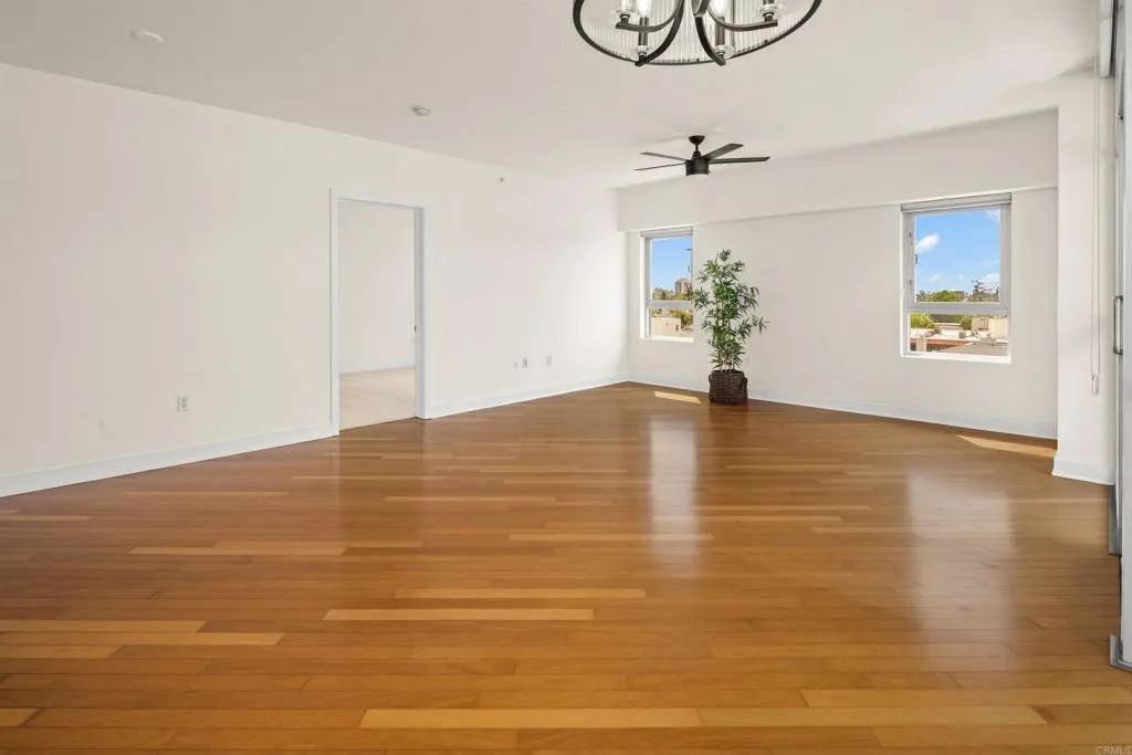 https://cdn.realtyfeed.com/cdn/127/306525254/87ea33591ffc5c1c9501e7d42b1dbc51.webp