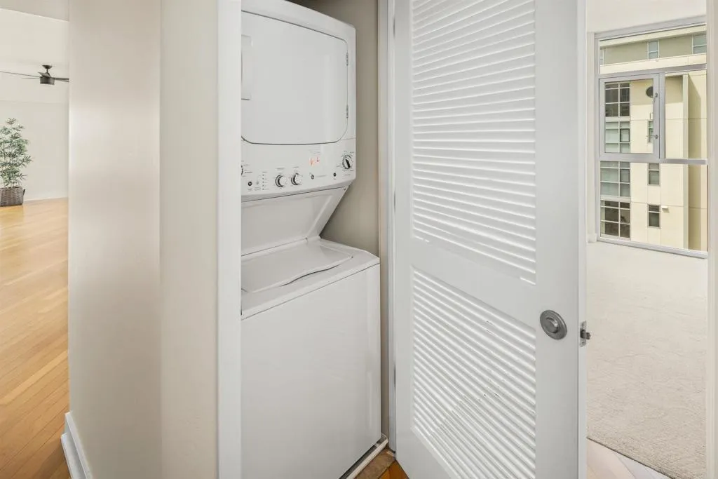 https://cdn.realtyfeed.com/cdn/127/306525254/97ba5f618fa326119ff29be4c2195ab7.webp