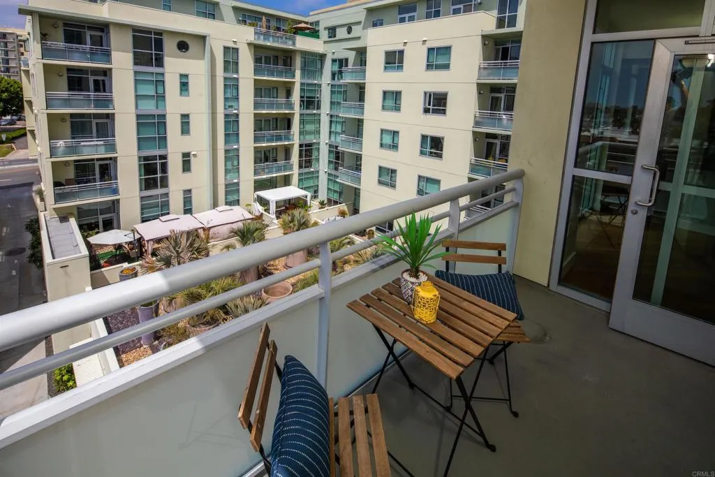 https://cdn.realtyfeed.com/cdn/127/306525254/99ce0f8eb8c1700acec818970397357b.webp
