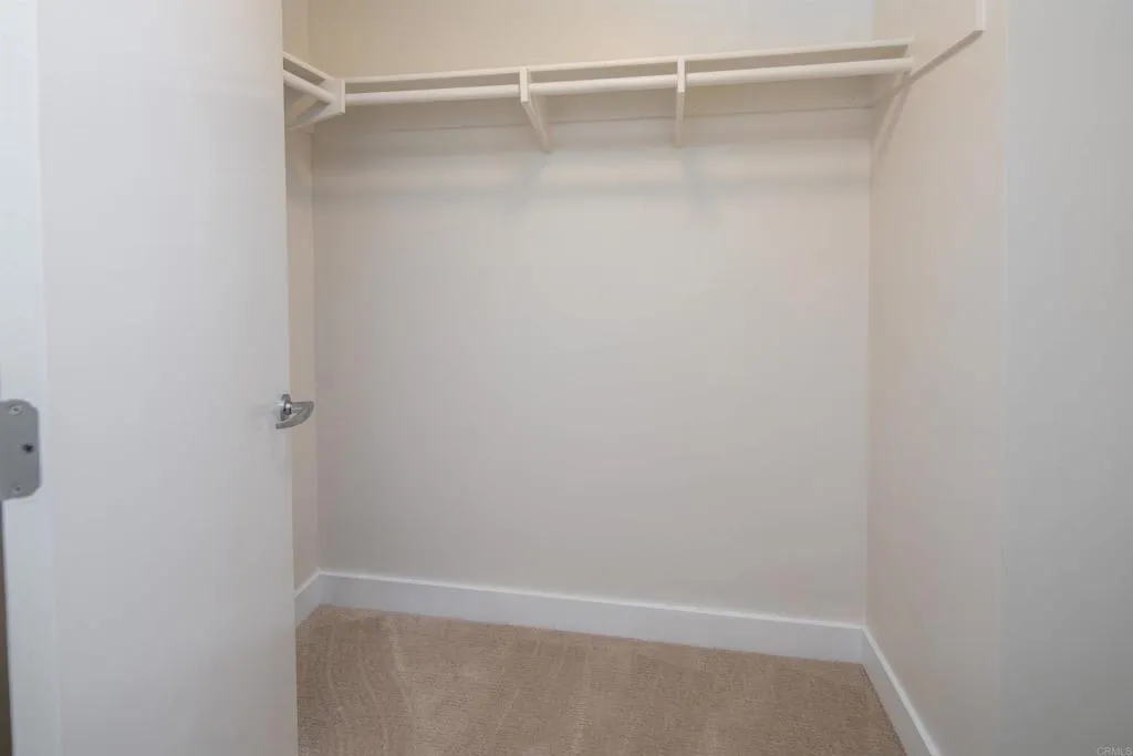 https://cdn.realtyfeed.com/cdn/127/306525254/d84ef0c76b656c25a159400635f43915.webp